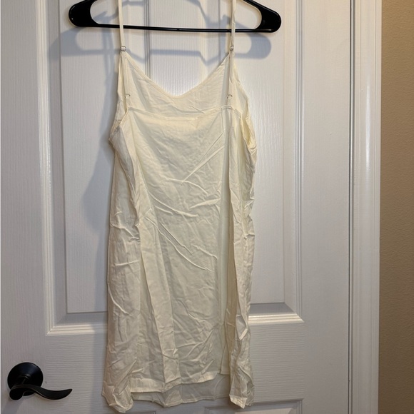 Lovelo Cream Under Slip Dress Size S - Picture 4 of 5